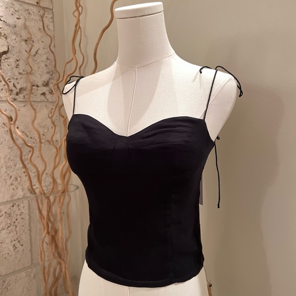 Reformation Tops - Reformation Liza Top